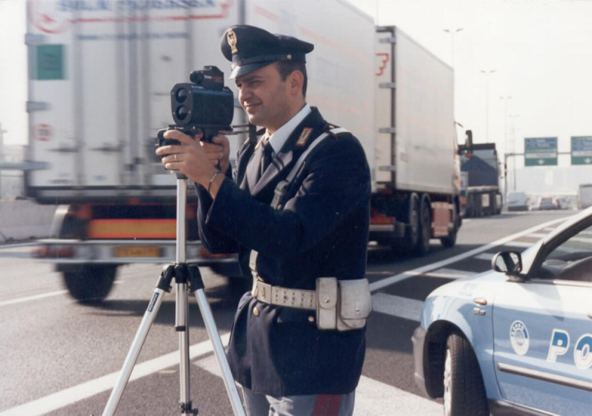 I controlli della Polizia Stradale con autovelox -