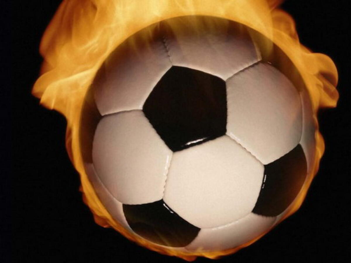 Prima tesi di laurea sull'ingegneria del calcio -