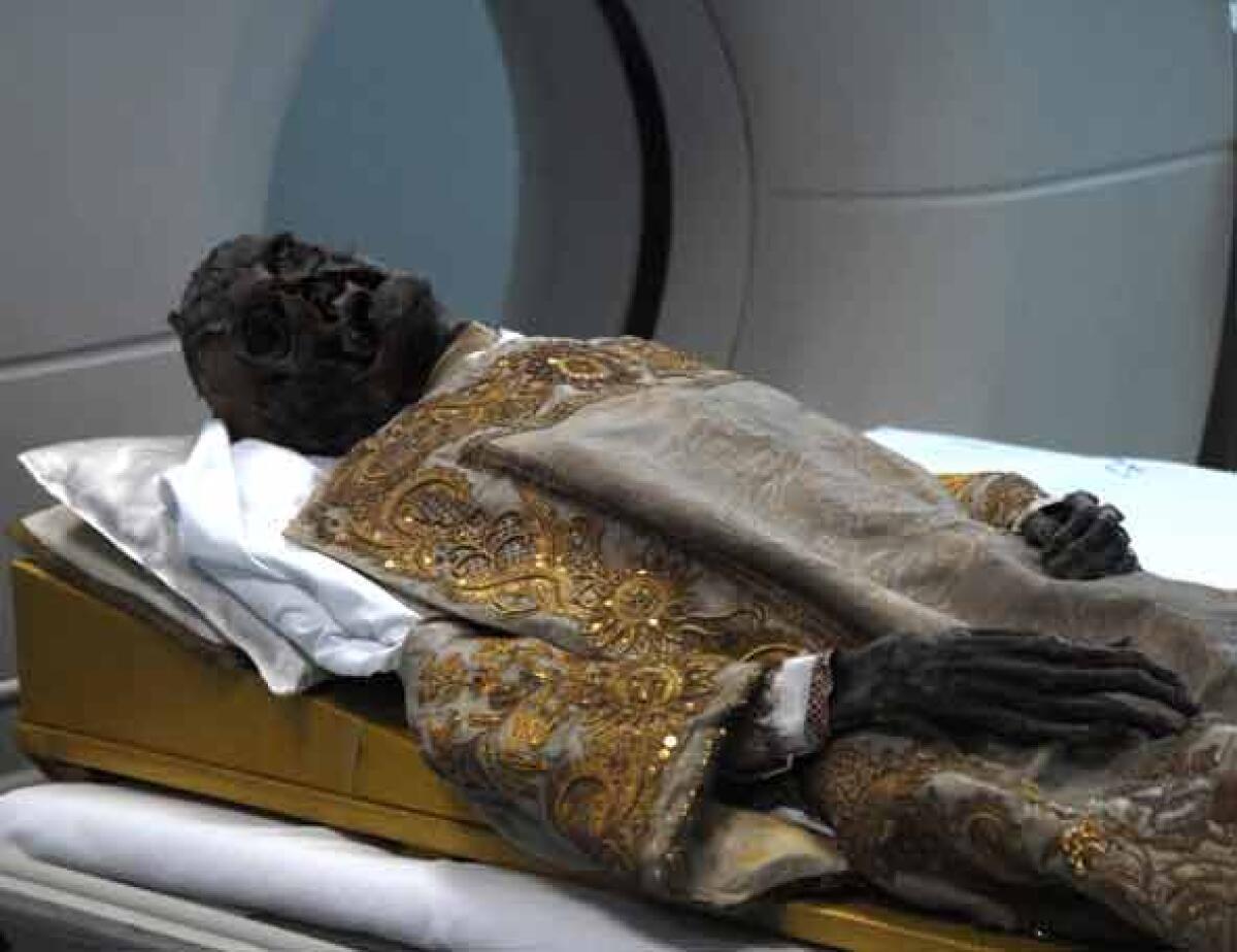 Eseguiti esami su spoglie del Beato riminese Gueruli - 