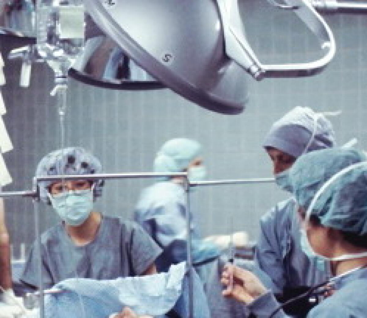 6 ore per ricostruire esofago di neonato a Rimini - Repertorio