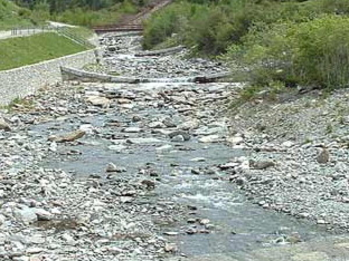 Ponte a rischio crollo sulla marecchiese al confine tra Rimini e Pesaro -