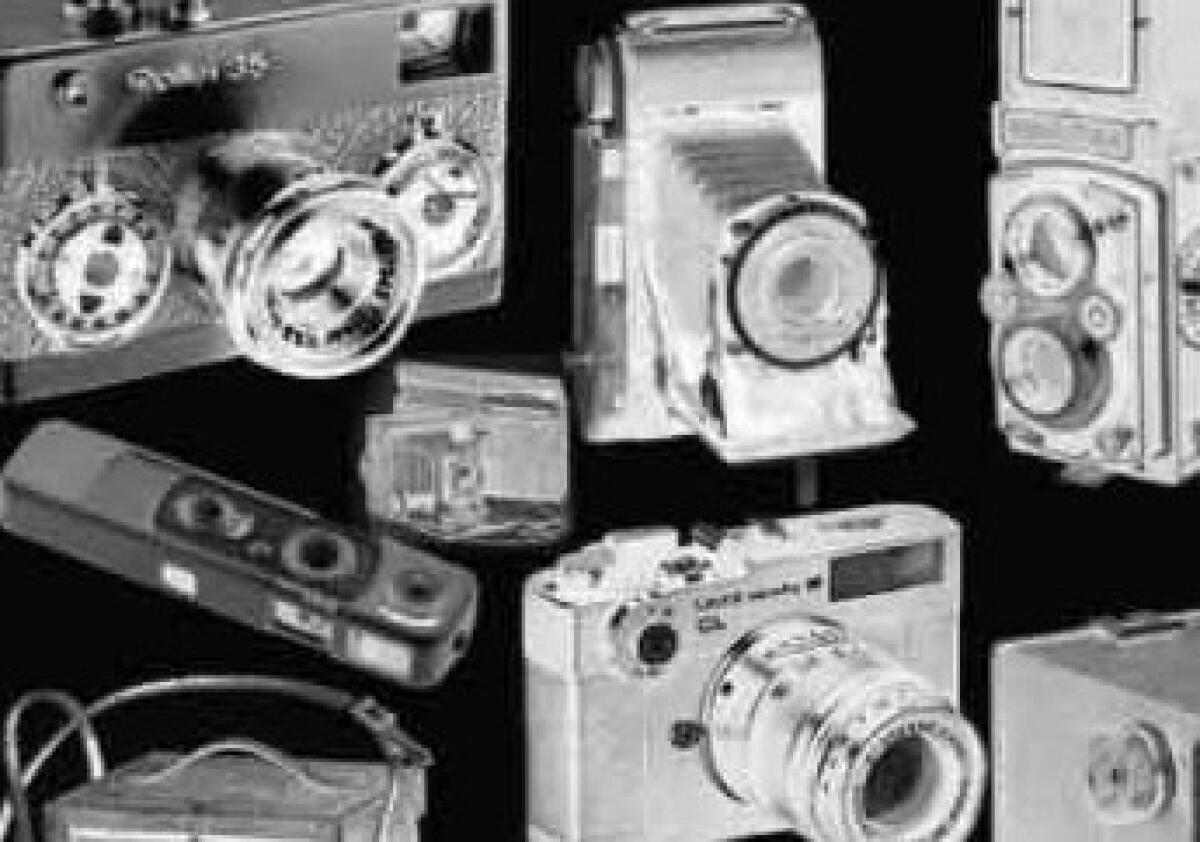 Furto apparecchiature fotografo Rimini, indagato collega - 