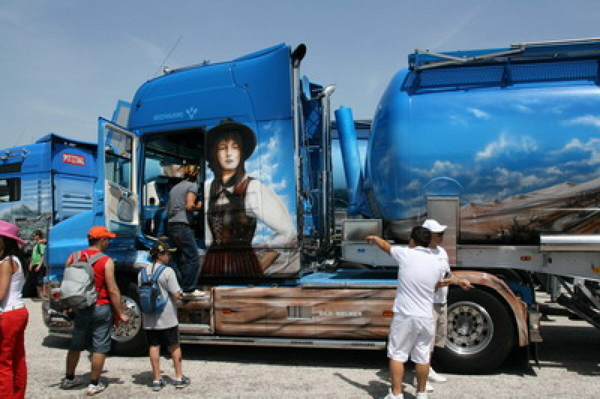 Lo spettacolo dei Camion in pista a Misano -