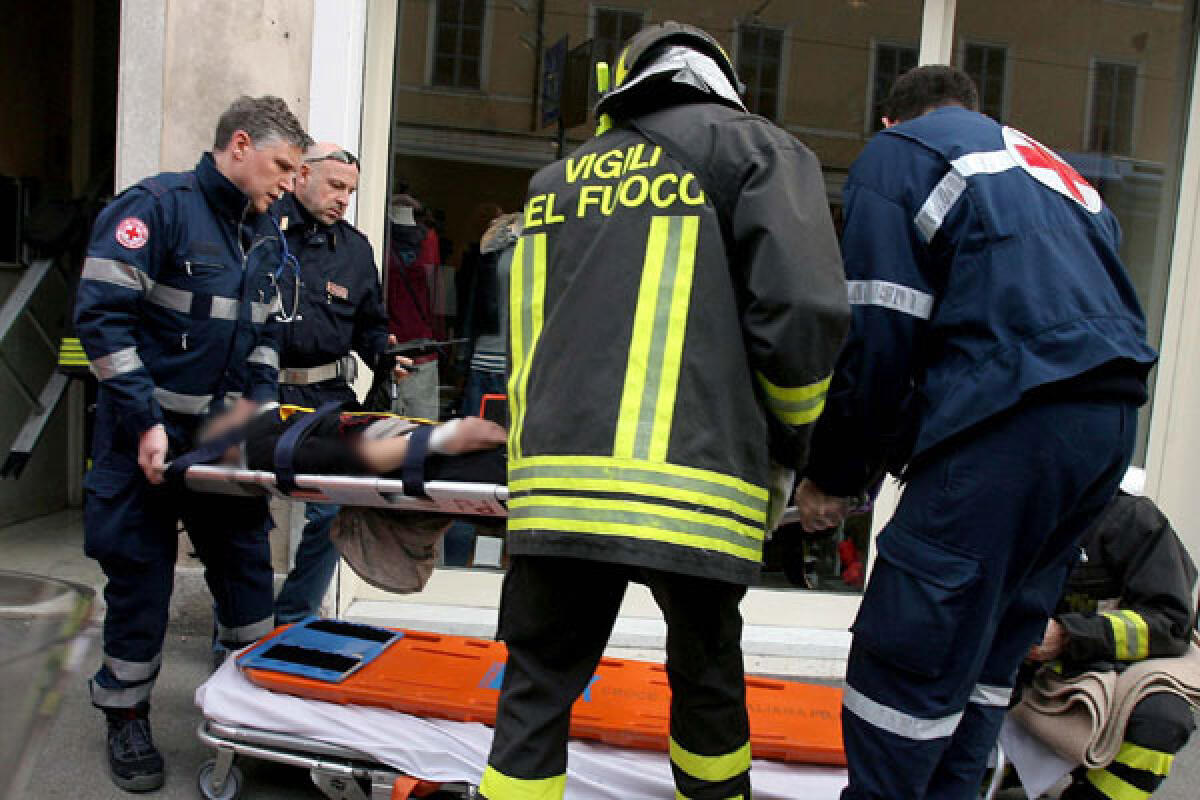 Uccide nonna e la getta dal balcone a Rimini - 