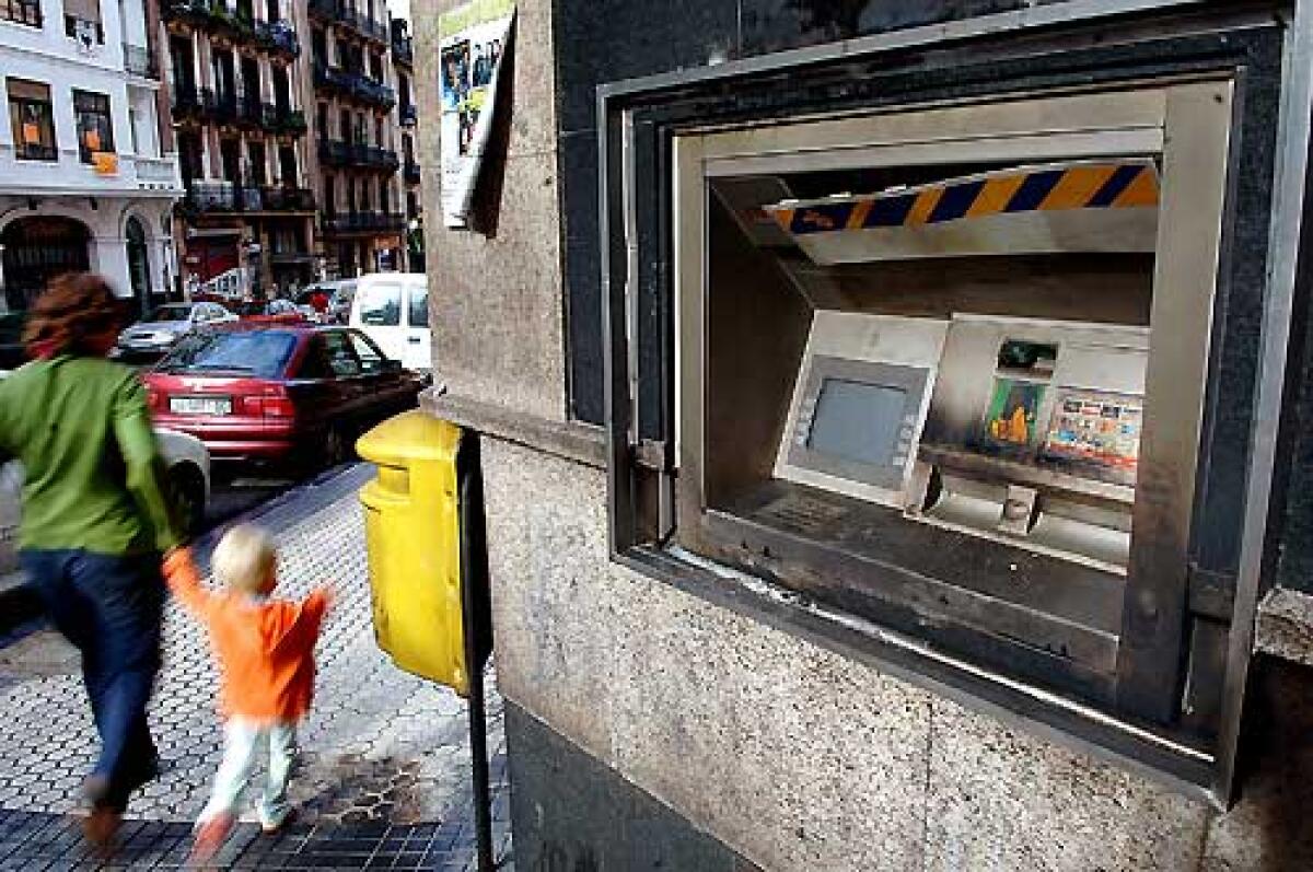 Manomettevano Bancomat, 4 arresti - 