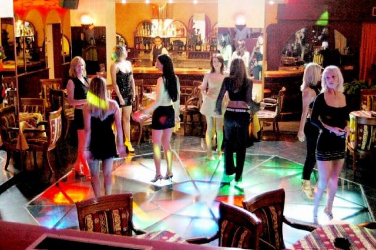 Per una notte a Rimini torna il night club anni 60 -