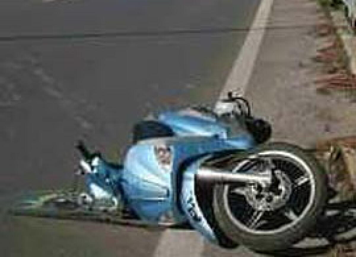 Muore in incidente stradale ex calciatore De Rosa - 