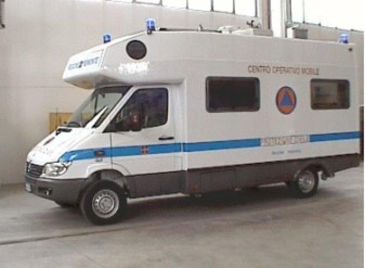 Riccione: arriva camper dell'agenzia delle entrate - 