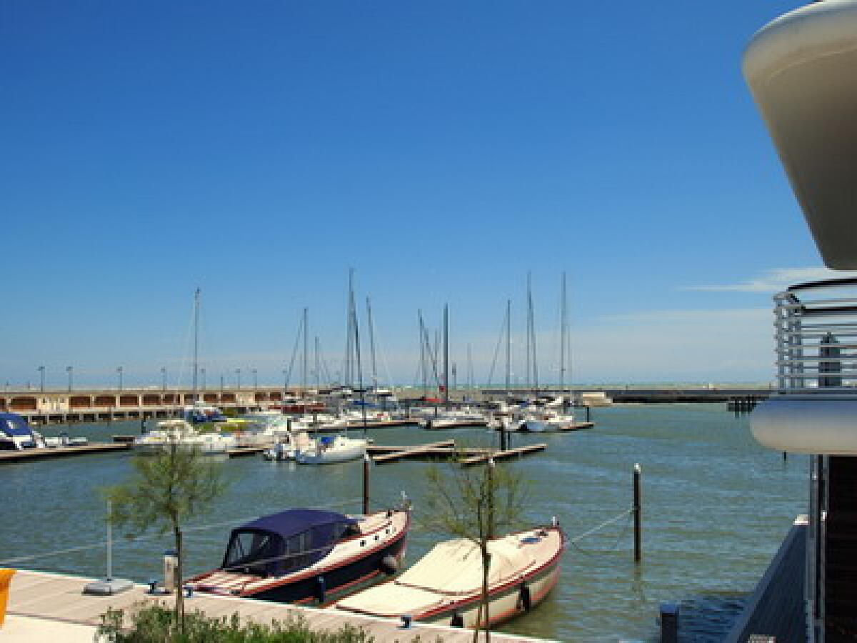 Trovato cadavere in darsena a Cattolica - 
