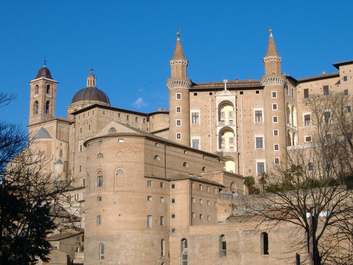 “Notte Bianca..intorno a Raffaello” -