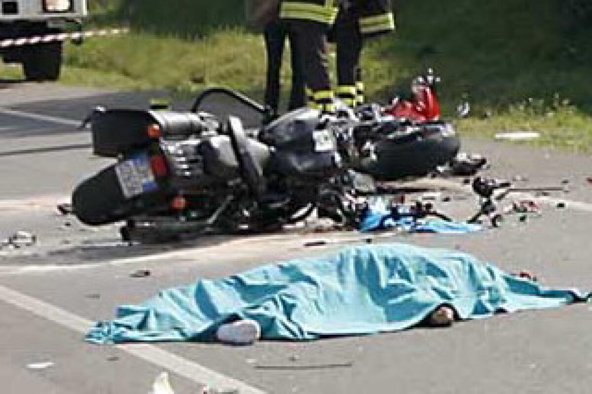 Contatto tra moto, un riminese morto e un ferito - 