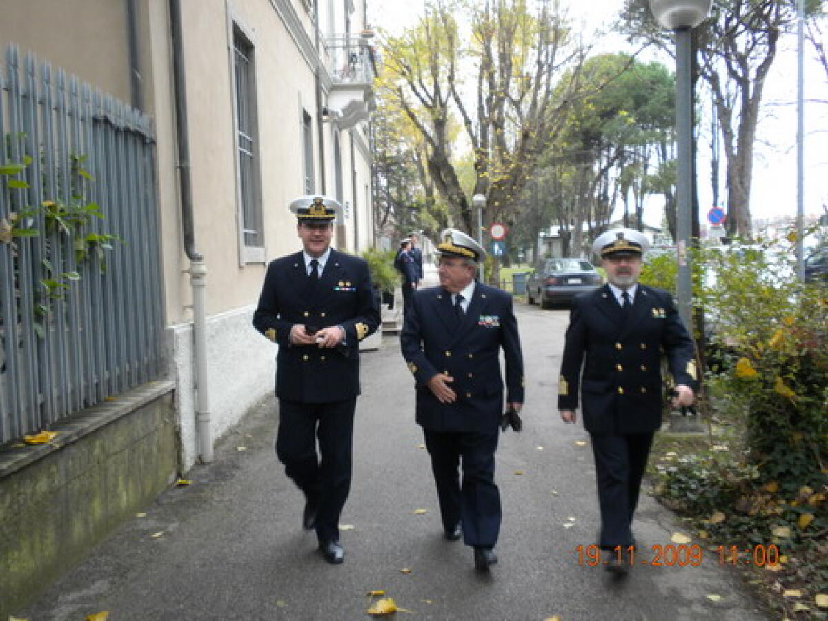 Rimini: Visita del Contrammiraglio Angrisano alla Capitaneria -
