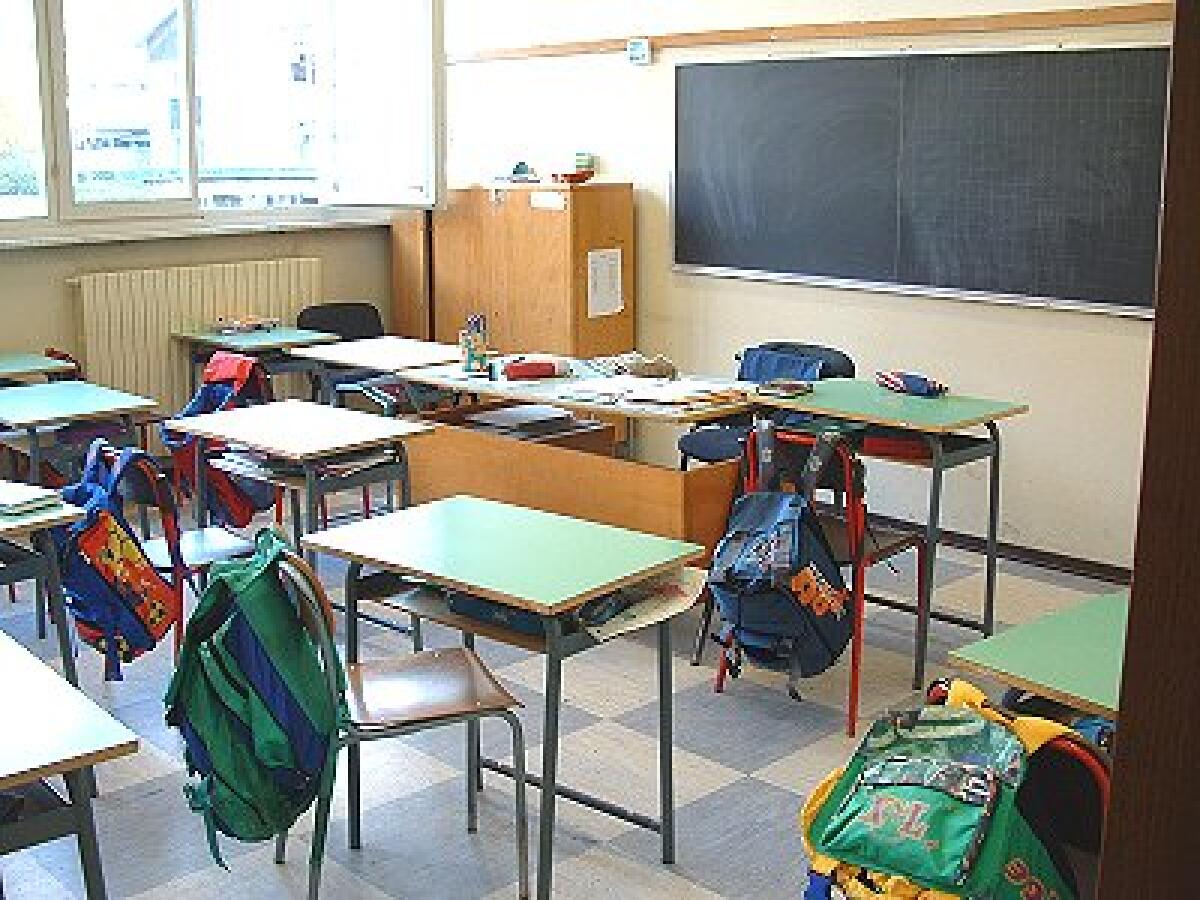 Domani scuole chiuse a San mauro -