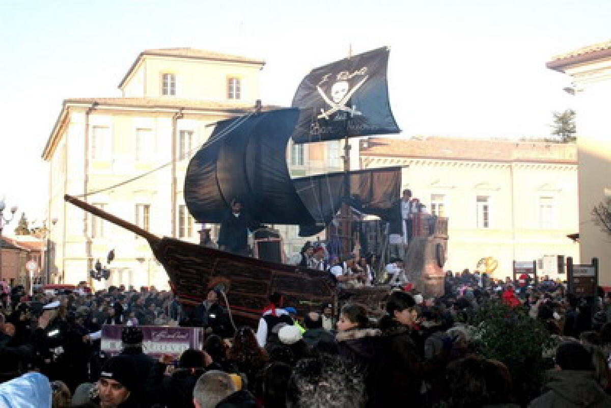 I 15 carri del Carnevale di San Mauro - 