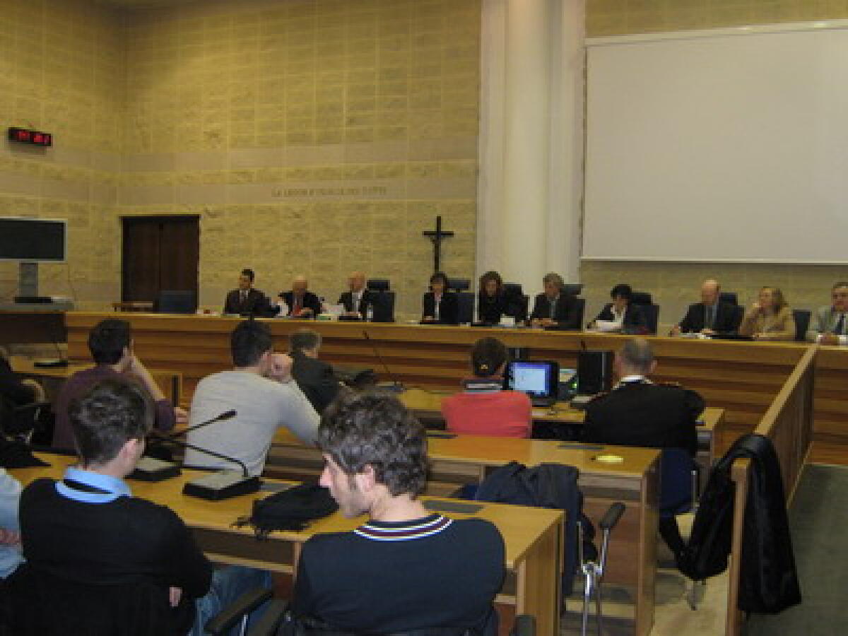 A Rimini i magistrati parlano di ‘giustizia’ con gli studenti -