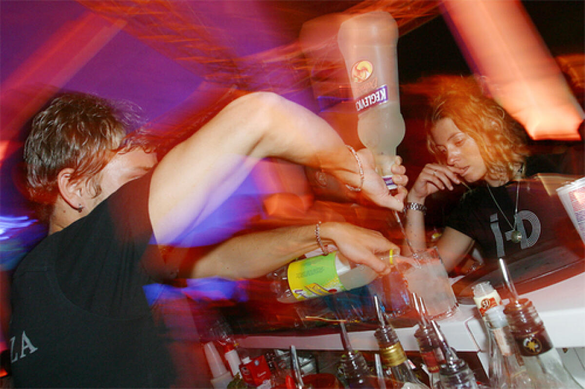Alcool a minori: chiusa discoteca -