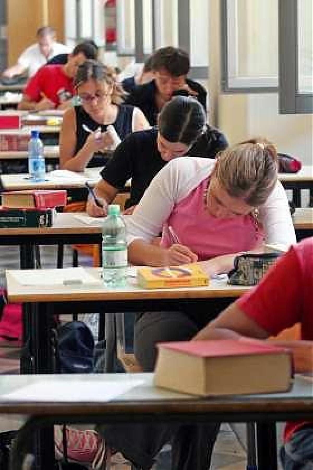 Maturità 2010. Mussolini, Togliatti e le Foibe -