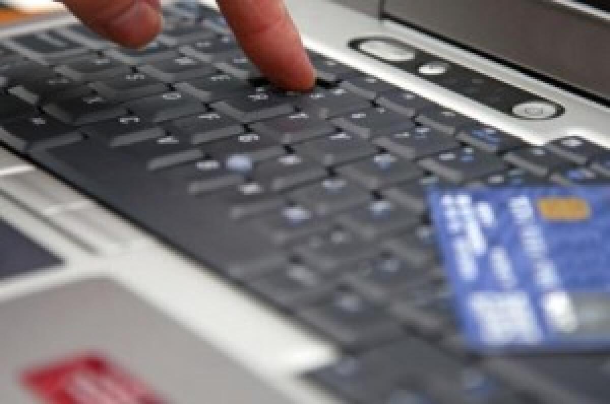 Truffe on-line ai danni di turisti e albergatori - 