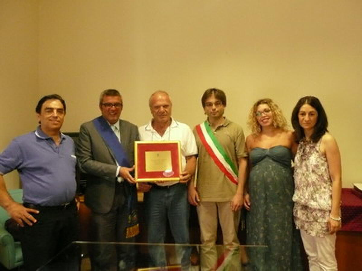 Vitali premia la Pro Loco di Monte Colombo - 