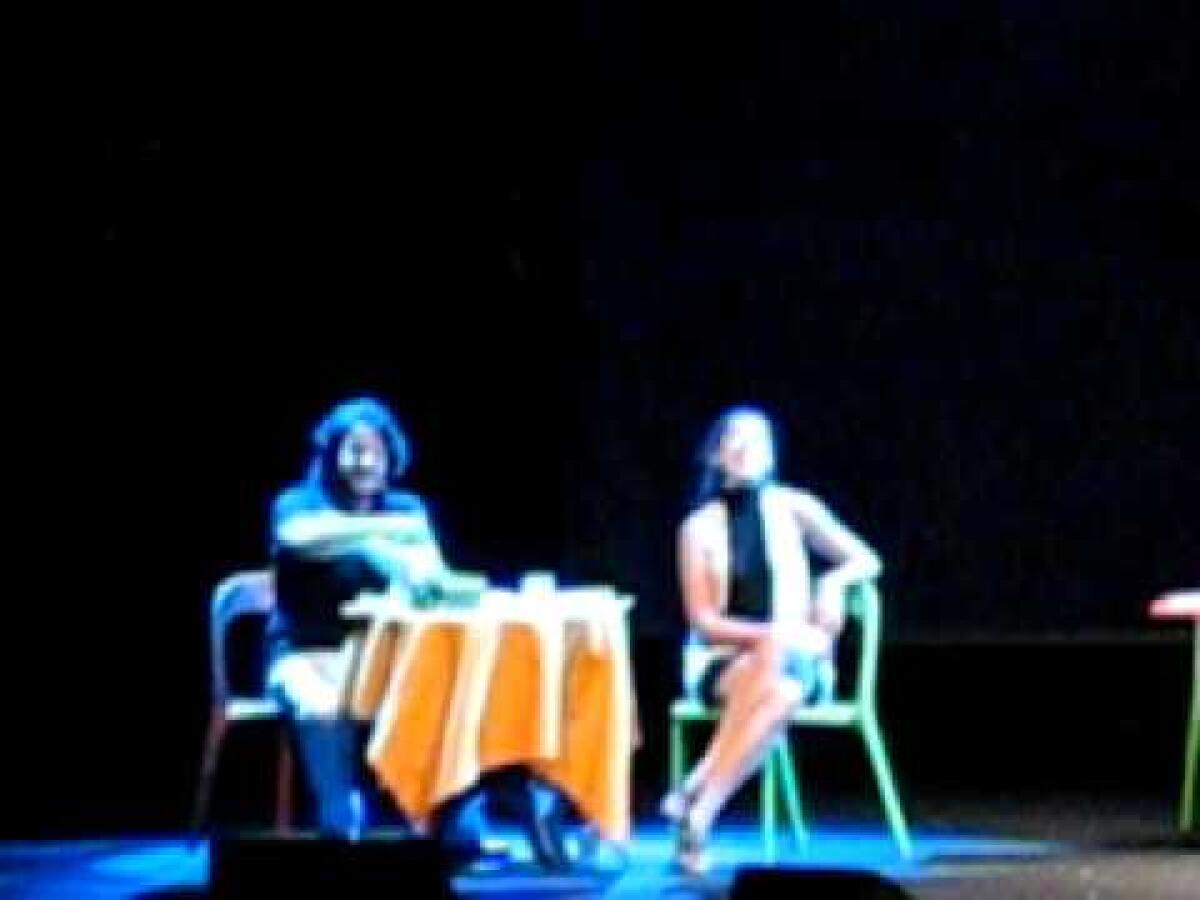 'Sketch & soda' : Virginia Raffaele e Chiara Sani con Lillo & Greg -