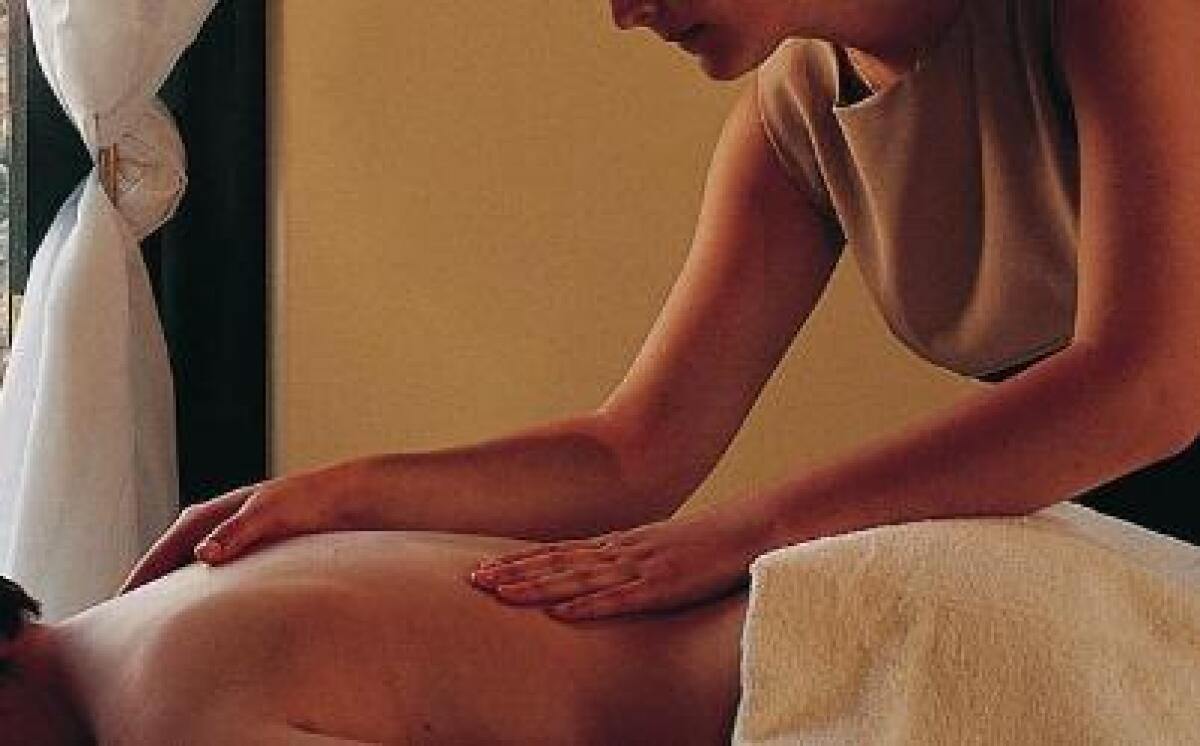 Cesena, prostituzione in centro massaggi - 