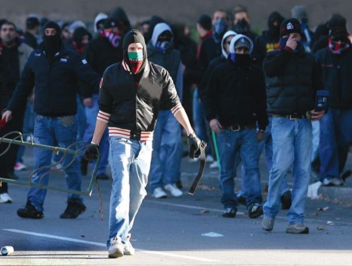 Negli scontri del 2009 tra i tifosi dei Crabs anche gli ultras riminesi - 