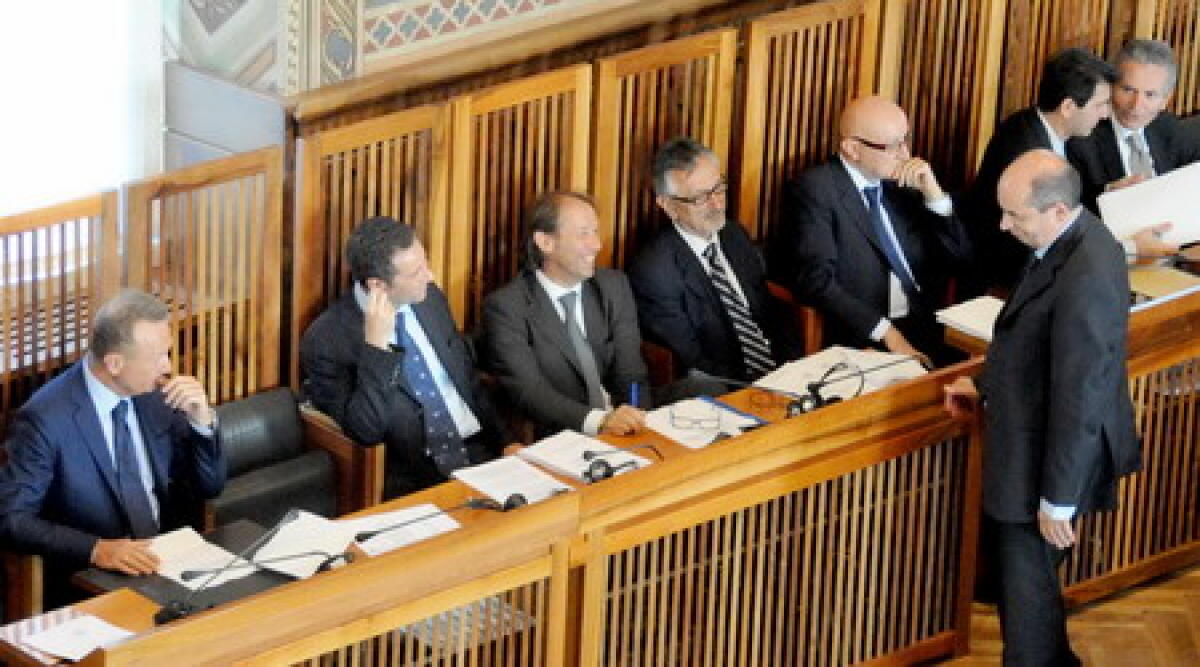 Parlamentare sorpreso con droga rimette mandato - 