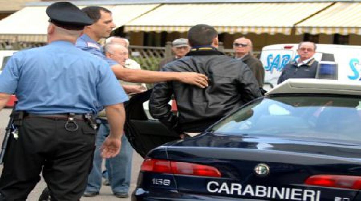 Picchia 4 carabinieri e un buttafuori: quasi 3 anni di carcere - 