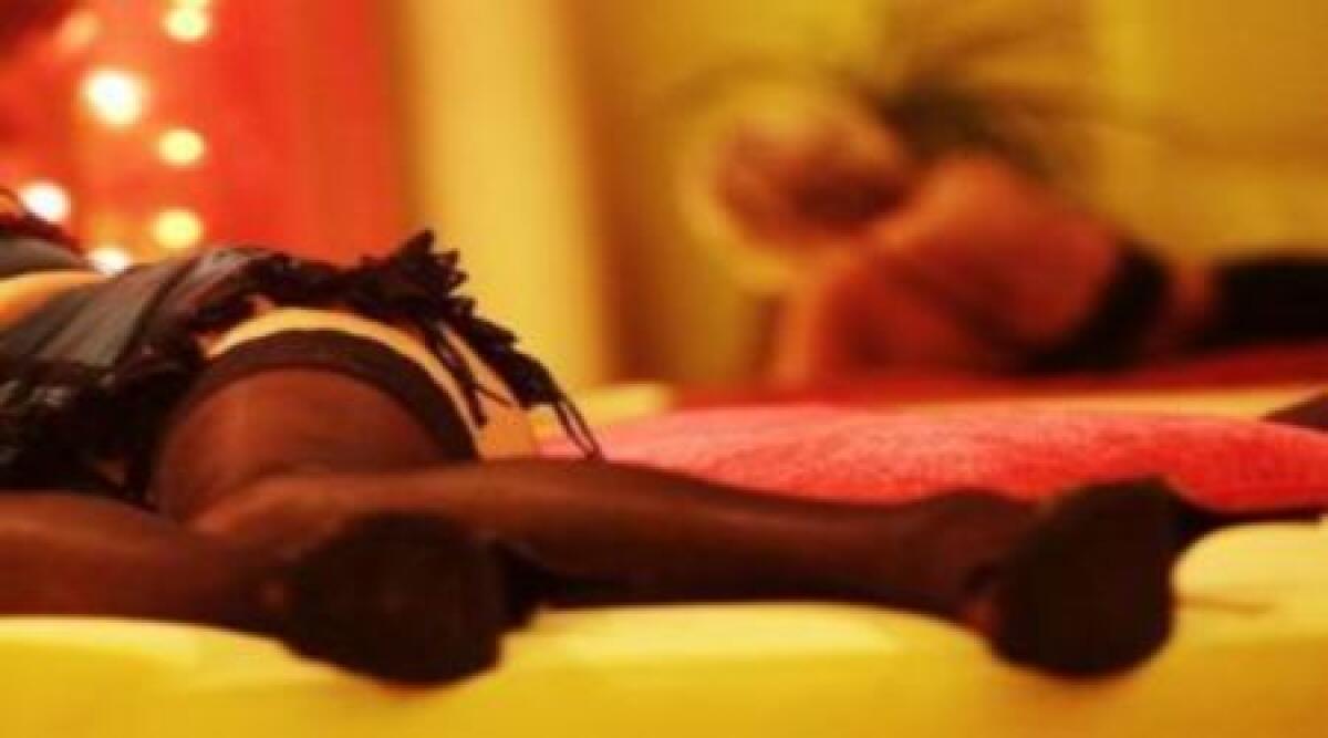 Triangolo a luci rosse con ricatto: in manette una riminese e una russa - 