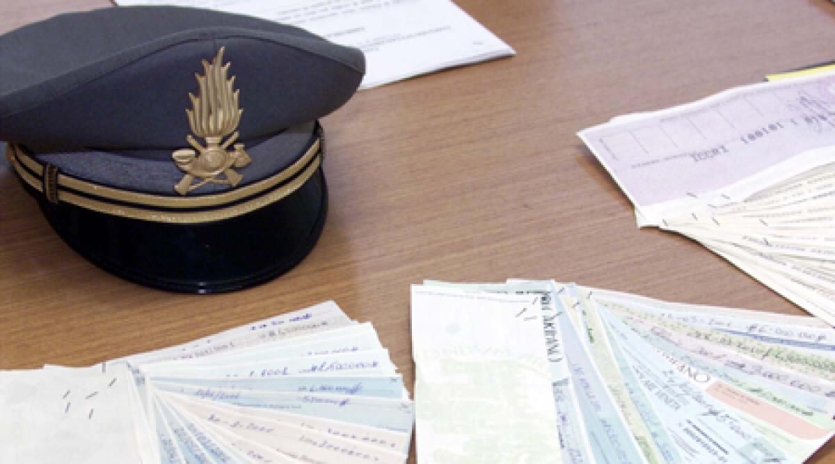 Usura, imprenditore malmenato fa arrestare 8 persone - 