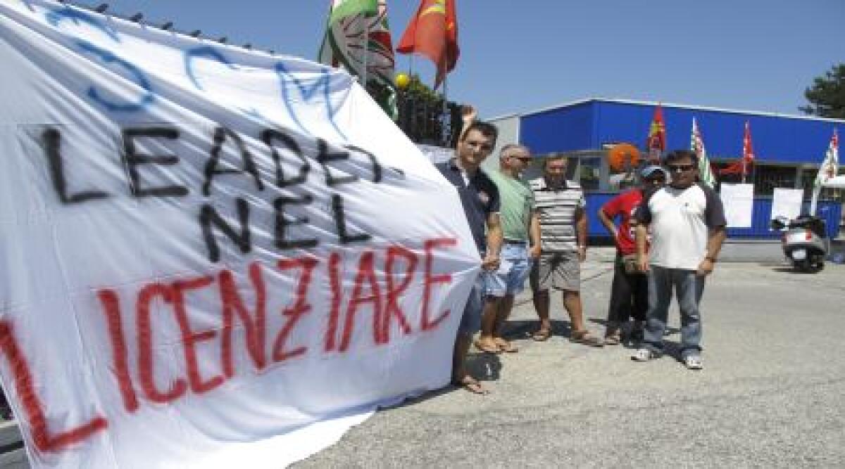 Scm: accordo rimandato. Anche alla 'Valentini' lavoratori in sciopero - 