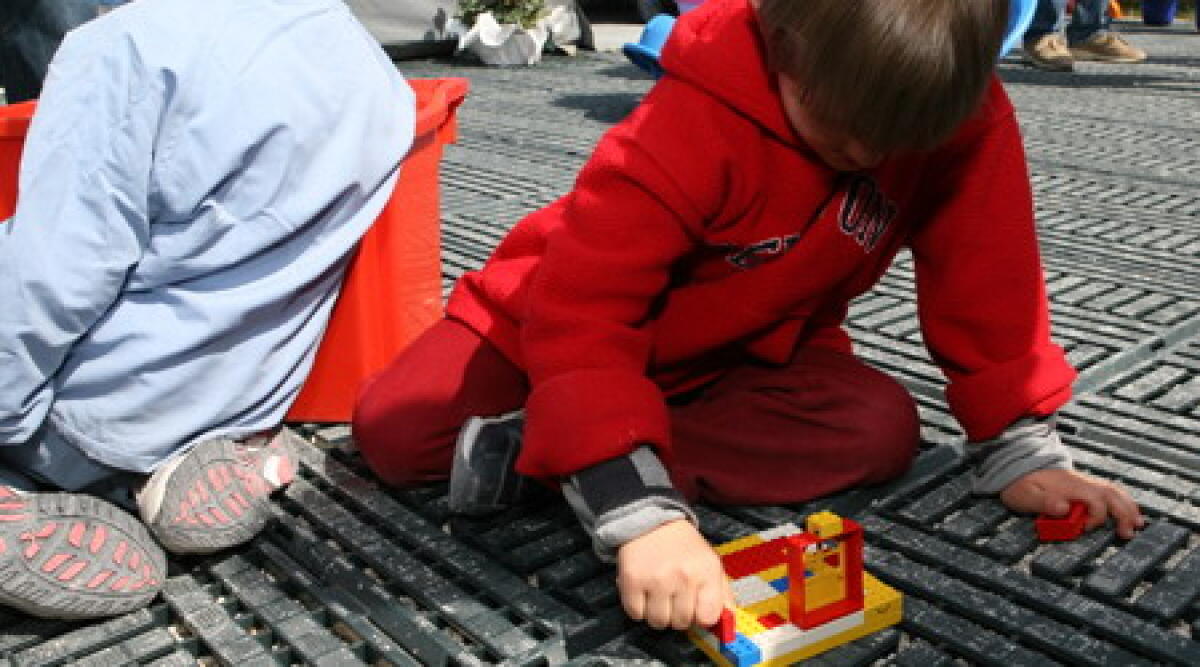 Bambini autistici: il ringraziamento dei genitori al Ceis -