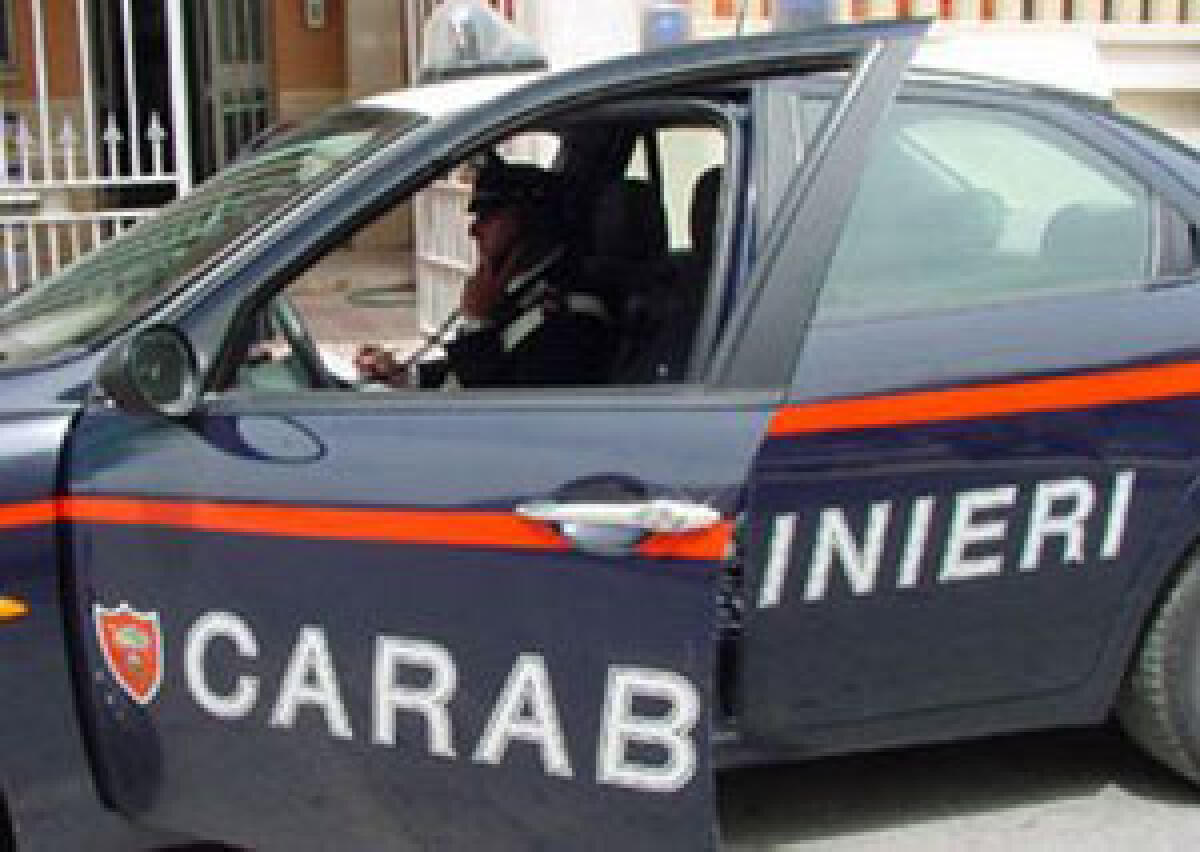 Carabinieri sedano una lite e trovano marijuana -