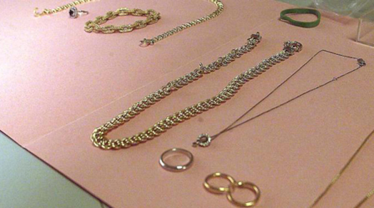 Finti clienti rapinano un'oreficeria a San Marino - 