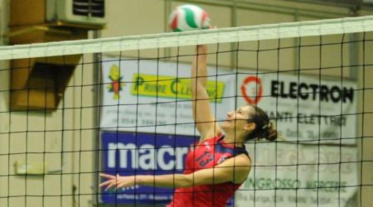 Volley B1 femminile. AICS Volley Forli' - Viserba Volley Rimini  3 a 2 - 