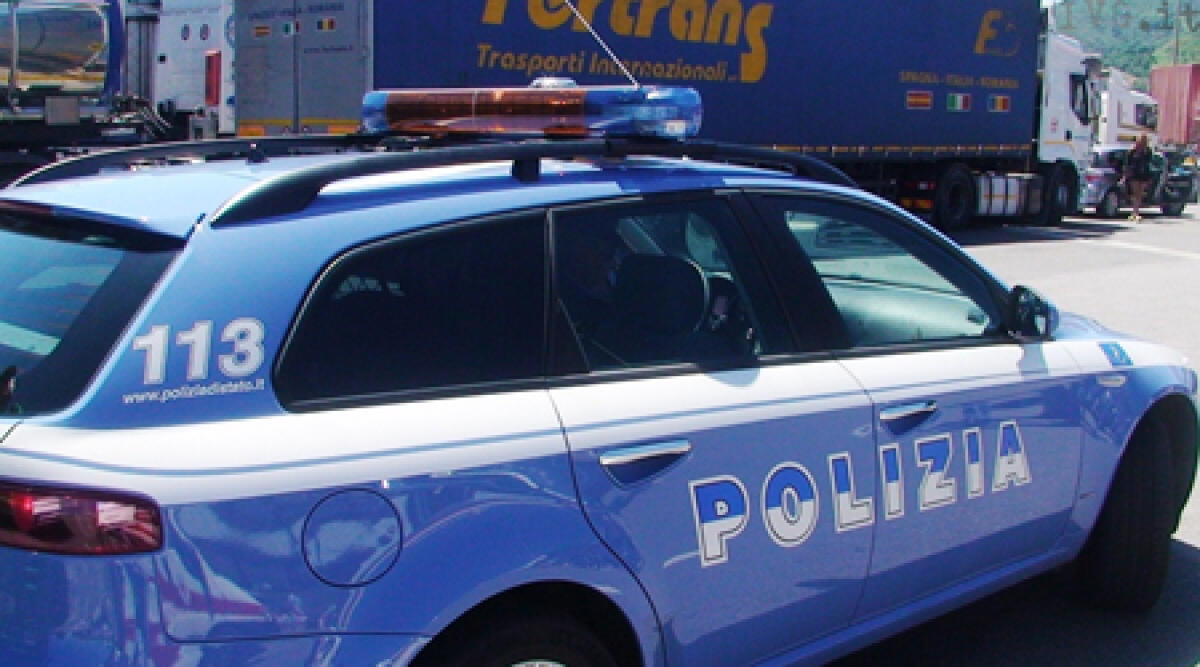 Polizia Rimini: denunciato camionista e due prostitute irregolari - 