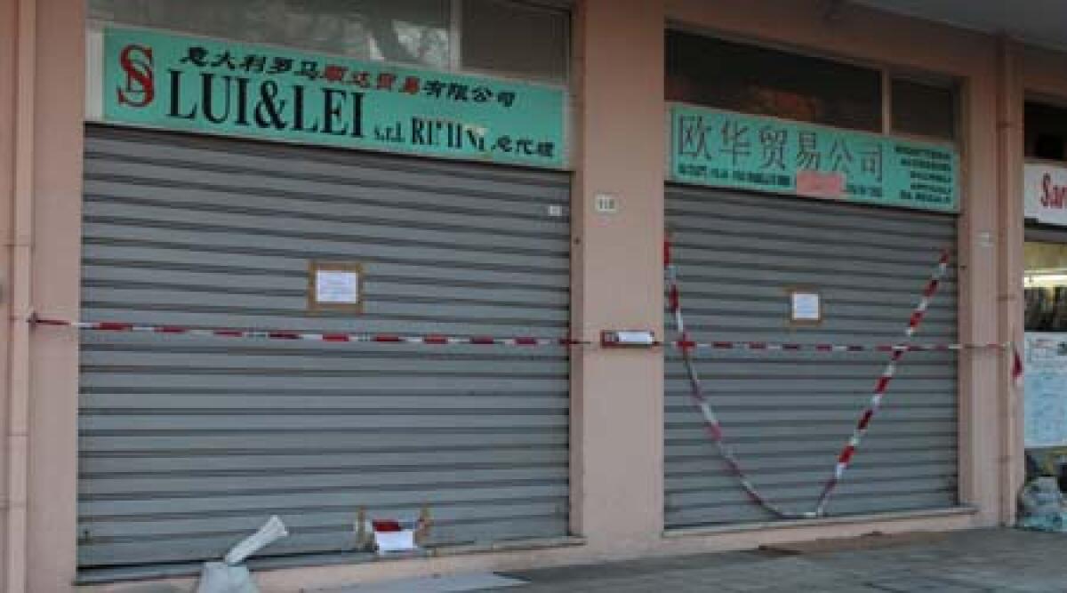 Commesse e prostitute in negozio a Rivabella - 