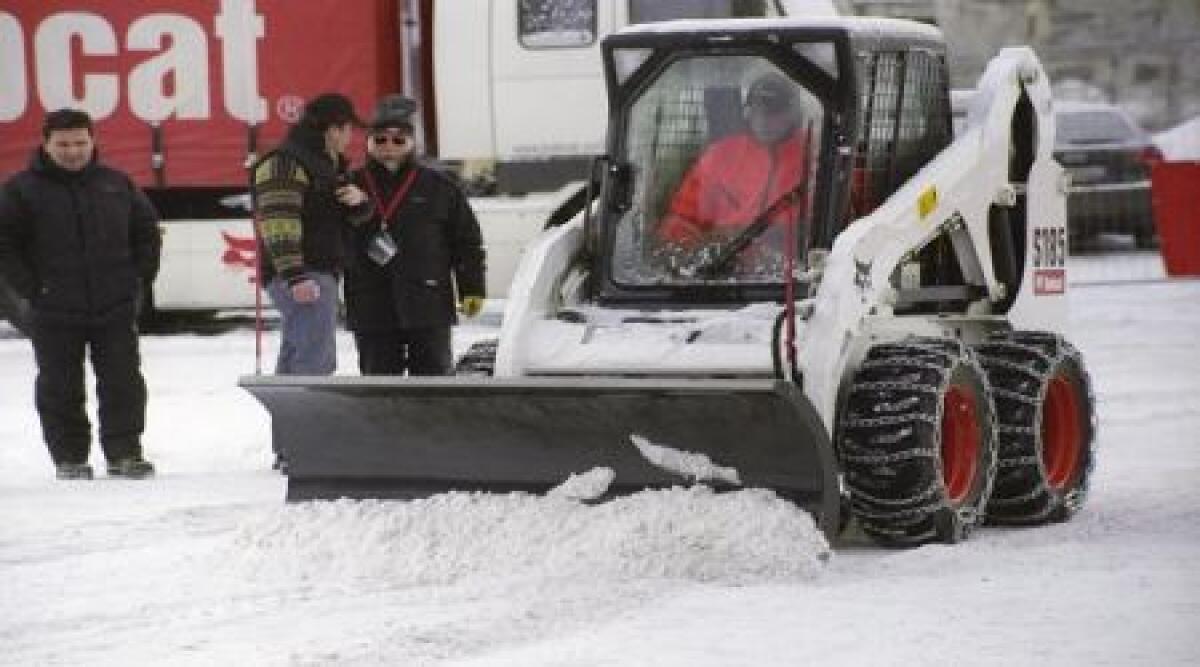 Rimini: vigili soccorrono un anziano, aumentano i mezzi per piano neve - 