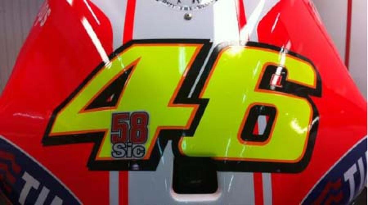 Oggi Valentino Rossi compie 33 anni: gli auguri dal web -