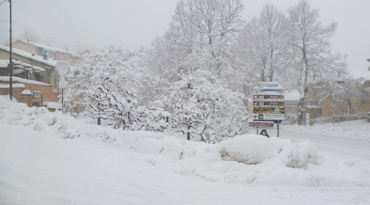 Novafeltria: a febbraio caduti quasi 3 metri di neve - 