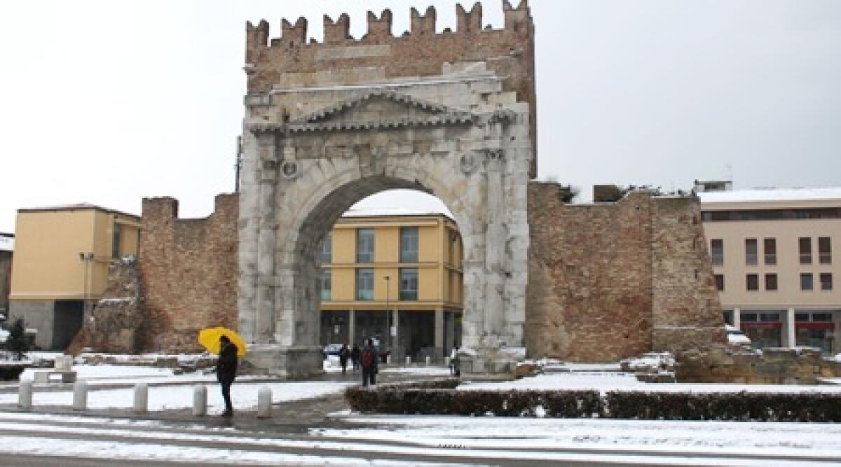 Dall'Altavalmarecchia la neve è scesa anche a Rimini -