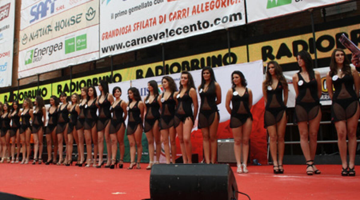 La riminese Silvia Carosini è la miss del Carnevale di Cento -