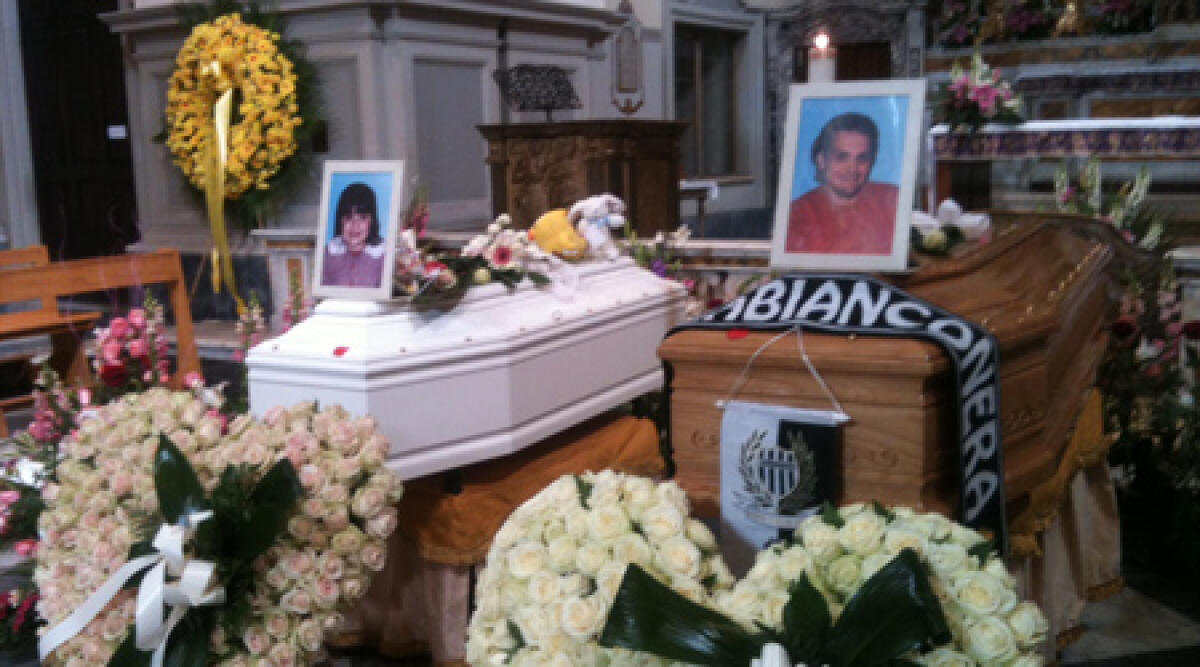 Attesa a Rimini per funerali dayana e padre - 