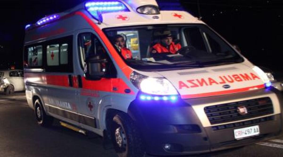 Cattolica: scontro tra due auto, 4 feriti, uno grave - 