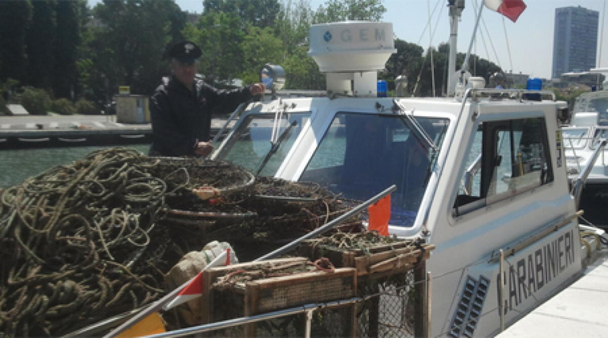 Motovedetta dei Carabinieri, 32mila euro di multe -