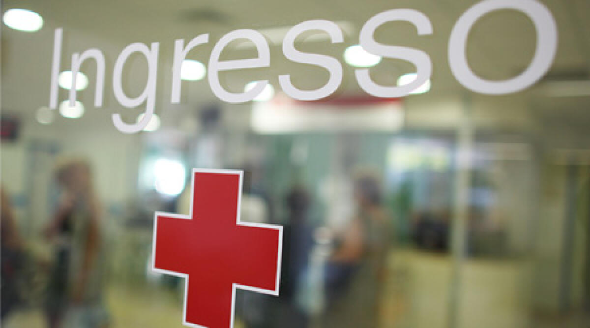 Minaccia infermiera in psichiatria e si rifugia al pronto soccorso: denunciato - 