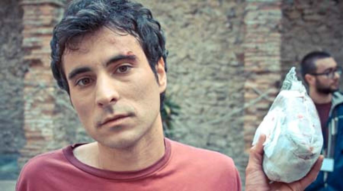 Un altro incidente sul set del film 'Azzurrina' - 