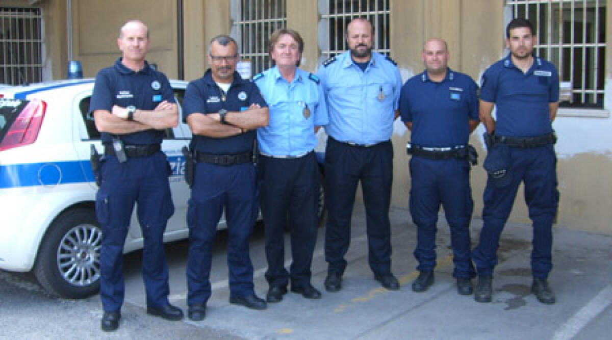 Sei agenti della Polizia Municipale di Rimini nelle zone colpite dal sisma -