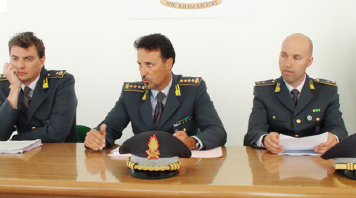 Sponsorizzazioni sportive, scoperta evasione per 20 milioni, tre arresti -
