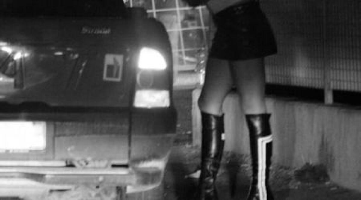 Sfruttamento e favoreggiamento della prostituzione: in manette albanese -